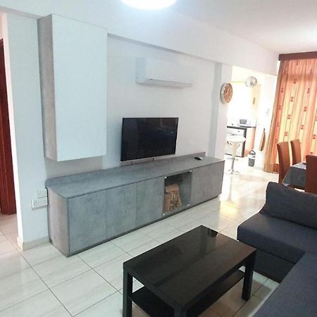Vasilas Holiday Apartment #2 Larnaca Esterno foto