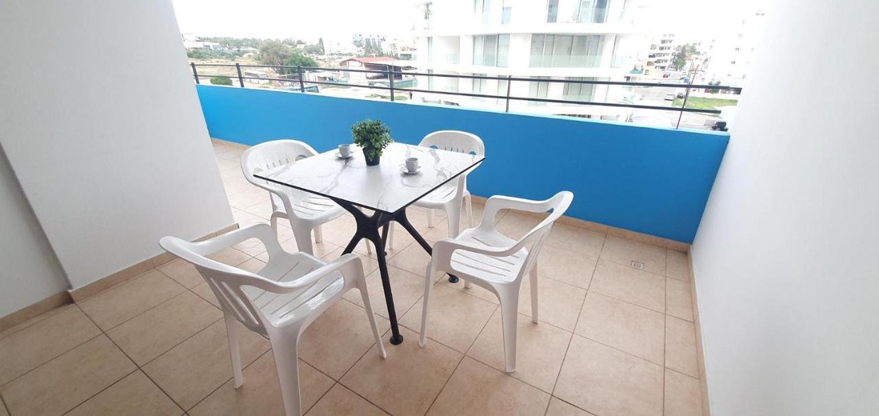 Vasilas Holiday Apartment #2 Larnaca Esterno foto